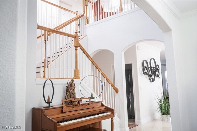 2501 Laurentina Ln
