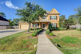 24835 Waterstone Estates Cir W in Tomball, TX - Foto de edificio - Building Photo