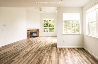 3116 164th St SW, Unit 103 in Lynnwood, WA - Building Photo - Building Photo