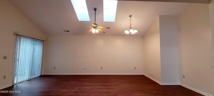 1210 Shipyard Blvd in Wilmington, NC - Building Photo - Building Photo