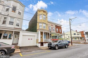 804 E Pine St in Mahanoy City, PA - Building Photo
