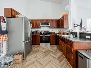 14520 Vauxhall Dr in Sterling Heights, MI - Building Photo - Building Photo