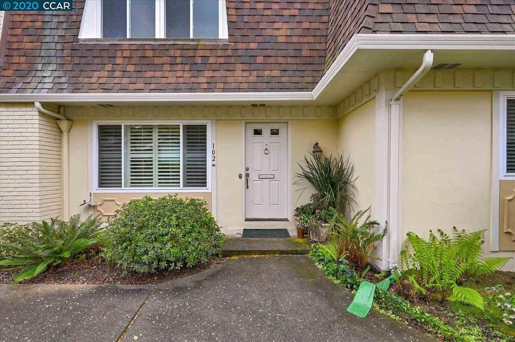 102 Miramonte Dr in Moraga, CA - Building Photo