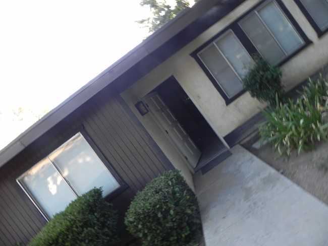 4320 Fjord St. in Bakersfield, CA - Building Photo - Building Photo