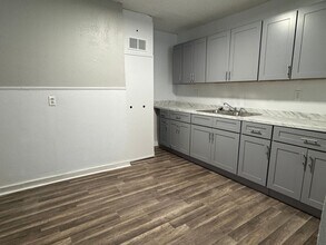 1701 SW Jefferson Ave in Lawton, OK - Building Photo - Building Photo