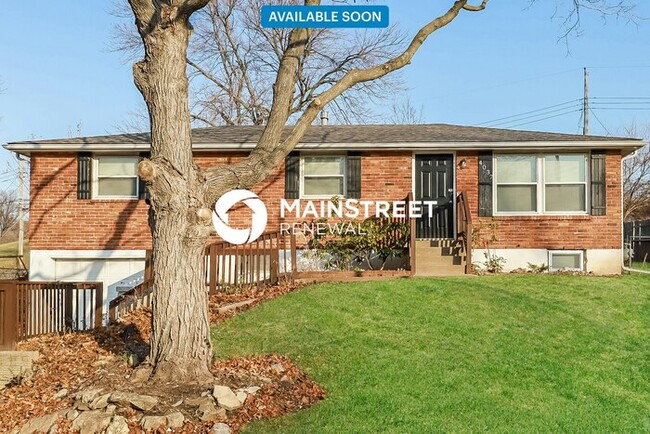 property at 4037 N Spruce Ave
