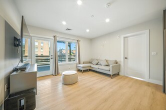 25 2nd St in Chelsea, MA - Building Photo - Building Photo