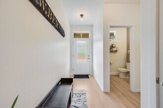 15506 NE 72nd Way in Vancouver, WA - Building Photo - Building Photo