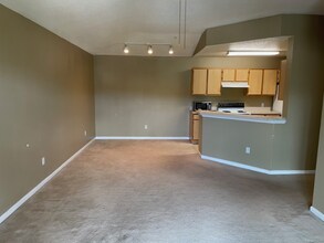 6536 Swissco Dr, Unit 934 in Orlando, FL - Building Photo - Building Photo