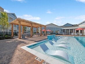 Reserve at Ventana Lakes in Katy, TX - Foto de edificio - Building Photo