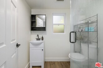 11682 Hatteras St in Los Angeles, CA - Building Photo - Building Photo