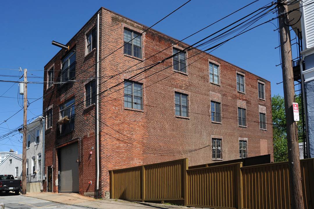 207 Rector St in Philadelphia, PA - Foto de edificio