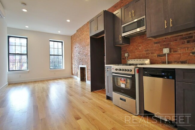 119 Ralph Ave in Brooklyn, NY - Building Photo - Floor Plan