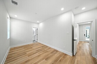 2304 Hoskins Dr in Houston, TX - Building Photo - Building Photo
