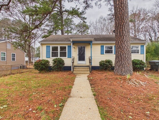 1018 Barlen Dr in Richmond, VA - Building Photo - Building Photo