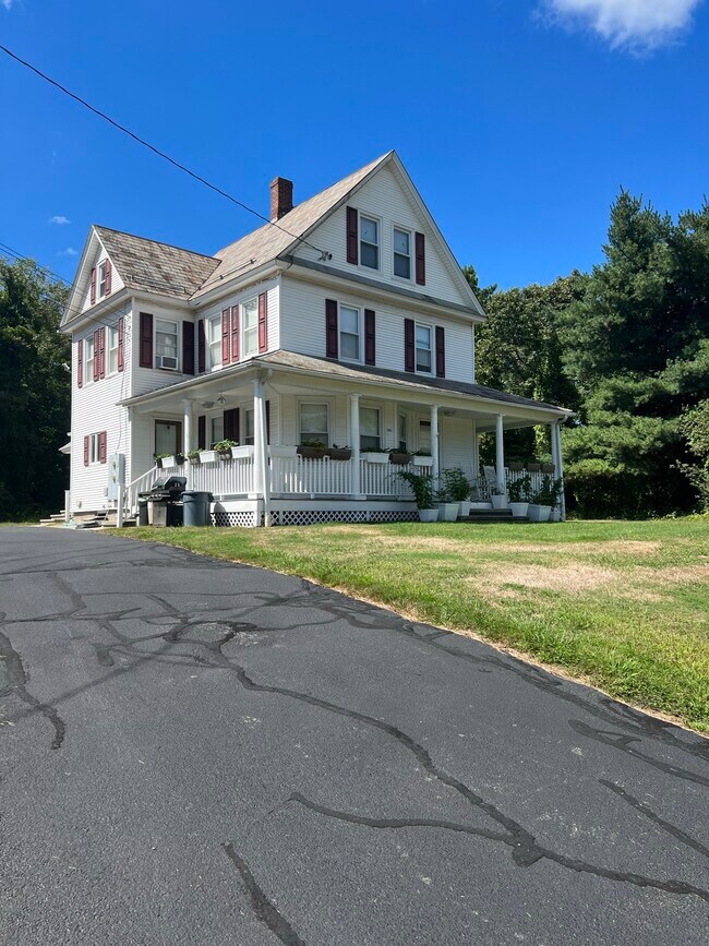 141 Miller St Apartments and Nearby Ludlow Apartments For Rent Ludlow, MA