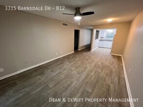 3315 Barnsdale Dr in Largo, FL - Building Photo - Building Photo