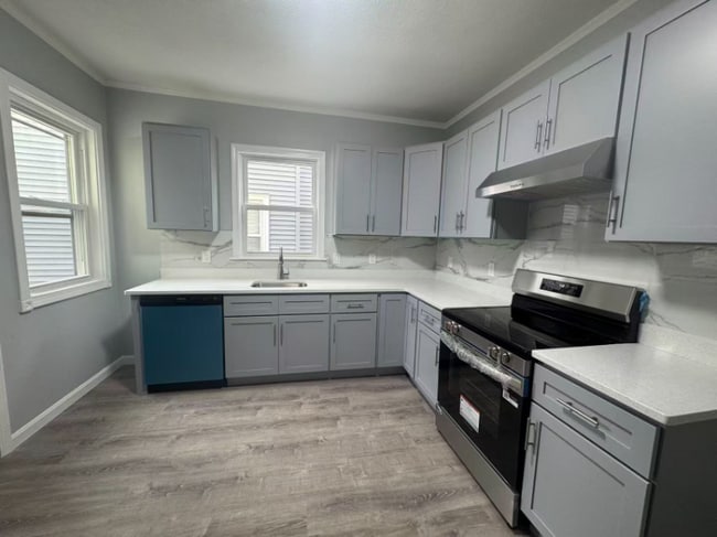 43 Bradley St., Unit 1 in Somerville, MA - Building Photo - Building Photo