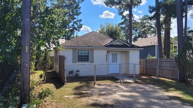 16687 E Alderson in Montgomery, TX - Building Photo - Building Photo