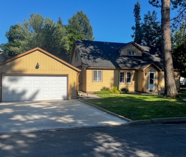 property at 1601 E Montana Ave