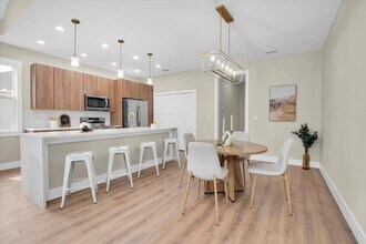5361 71st Way N in St. Petersburg, FL - Building Photo - Building Photo