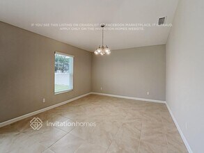 1021 SE Airoso Blvd in Port St. Lucie, FL - Foto de edificio - Building Photo