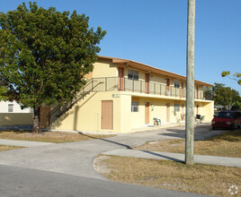 Gardens of Homestead in Homestead, FL - Building Photo - Building Photo