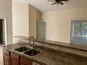 601 SE 5th St in Cape Coral, FL - Building Photo - Building Photo