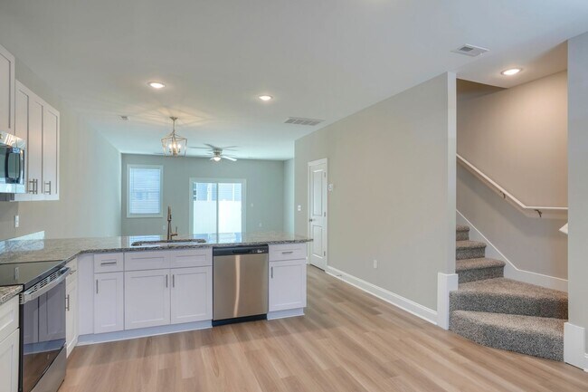 321 Starfish Ln in Sneads Ferry, NC - Building Photo - Building Photo