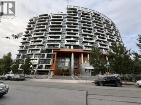 1768 Cook St in Vancouver, BC - Building Photo