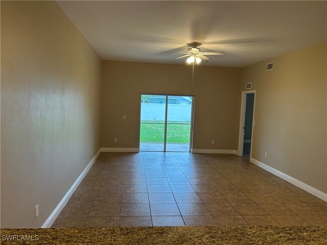 529 NE 24th Pl