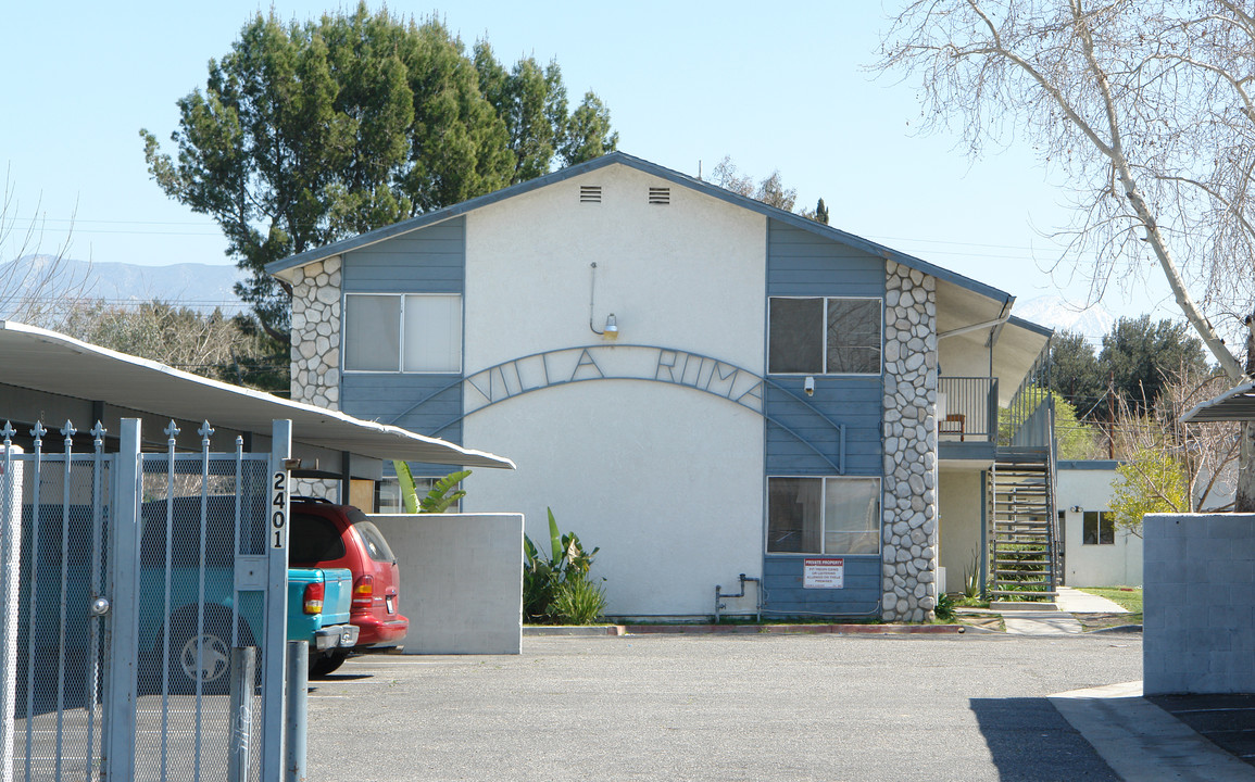 2401 Sepulveda Ave in San Bernardino, CA - Foto de edificio