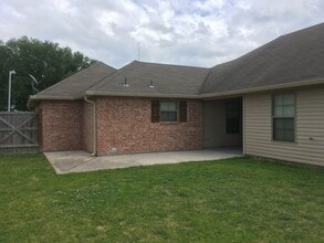 108 Smalley Rd in Lafayette, LA - Building Photo - Building Photo