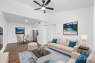 Beautifully Updated East Side Flats! in Columbus, OH - Building Photo - Interior Photo