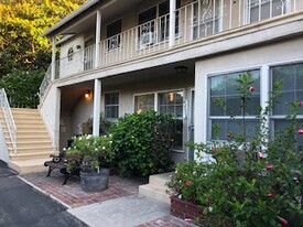 4206 Cahuenga Blvd Apartments