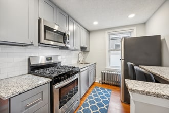 2812 W Girard Ave in Philadelphia, PA - Building Photo - Building Photo