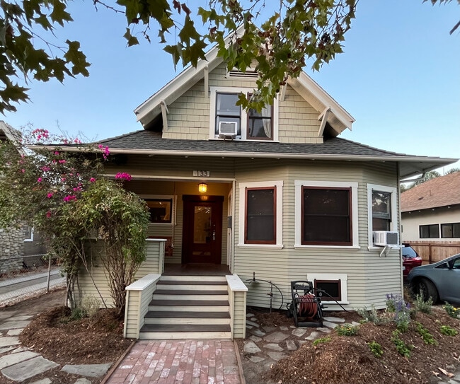 property at 133 E Ave 42