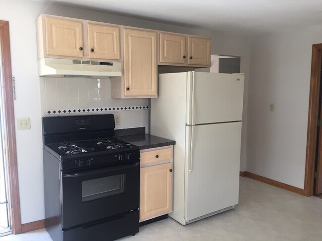 property at 10 Lillian Rd