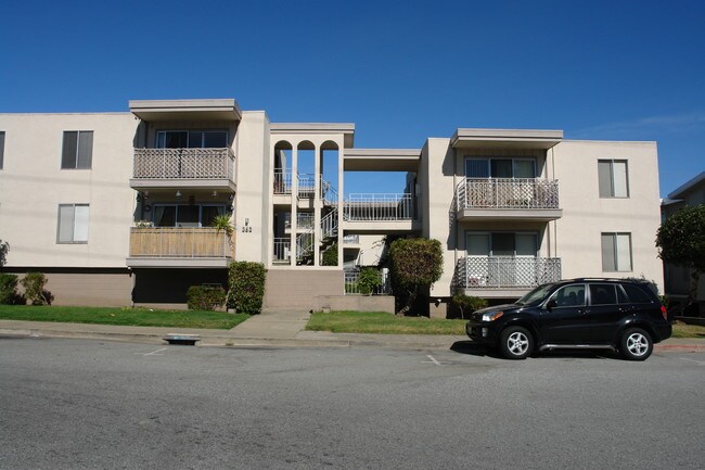 362 Richmond Dr in Millbrae, CA - Building Photo - Building Photo