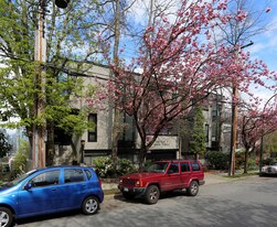 1063 W 7th Ave in Vancouver, BC - Building Photo