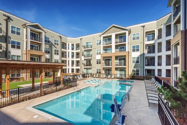 The Cardinal Apartments in Columbia, SC - Foto de edificio - Building Photo