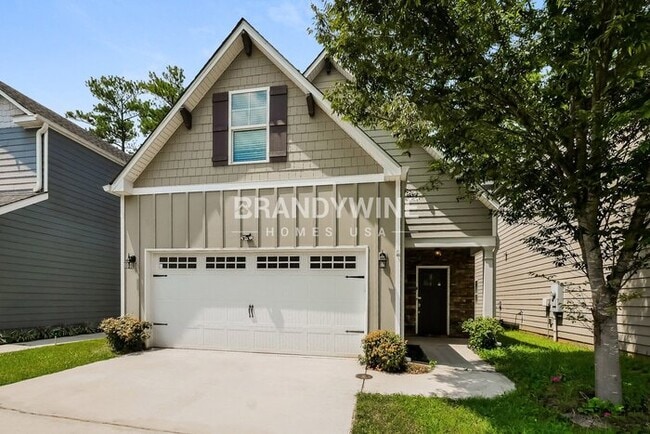 18 E Newnan Rd