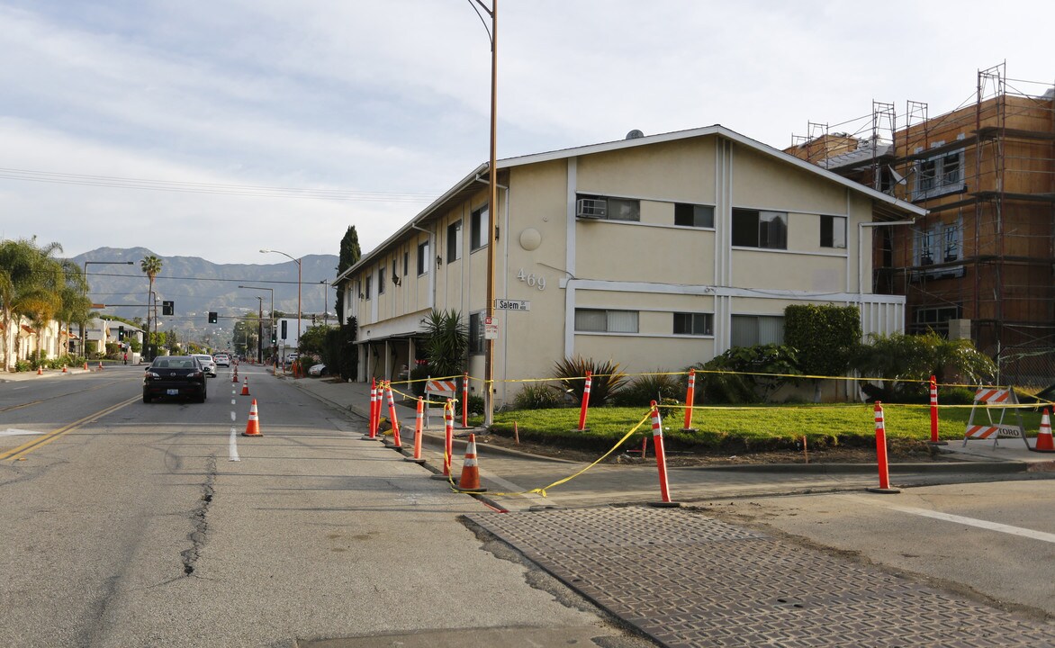 469 Salem St in Glendale, CA - Building Photo