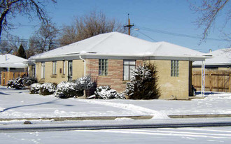 1921-1923 Del Mar Pky Apartments