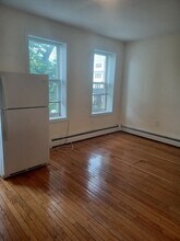 144 Chelsea St in Boston, MA - Building Photo - Building Photo