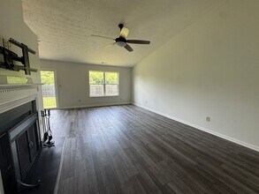 2432 Bridlewood Dr in Franklin, IN - Building Photo - Building Photo
