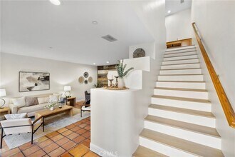 19 Vinca Ct in Ladera Ranch, CA - Foto de edificio - Building Photo