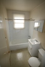 2300 Rose Dr, Unit 2300 Rose in Gretna, LA - Building Photo - Building Photo