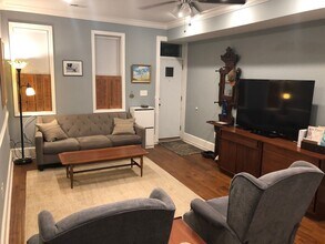 1135 Hull St in Baltimore, MD - Building Photo - Building Photo