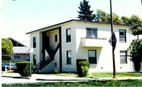 1186-88 90 92 Carrison St in Berkeley, CA - Foto de edificio - Building Photo